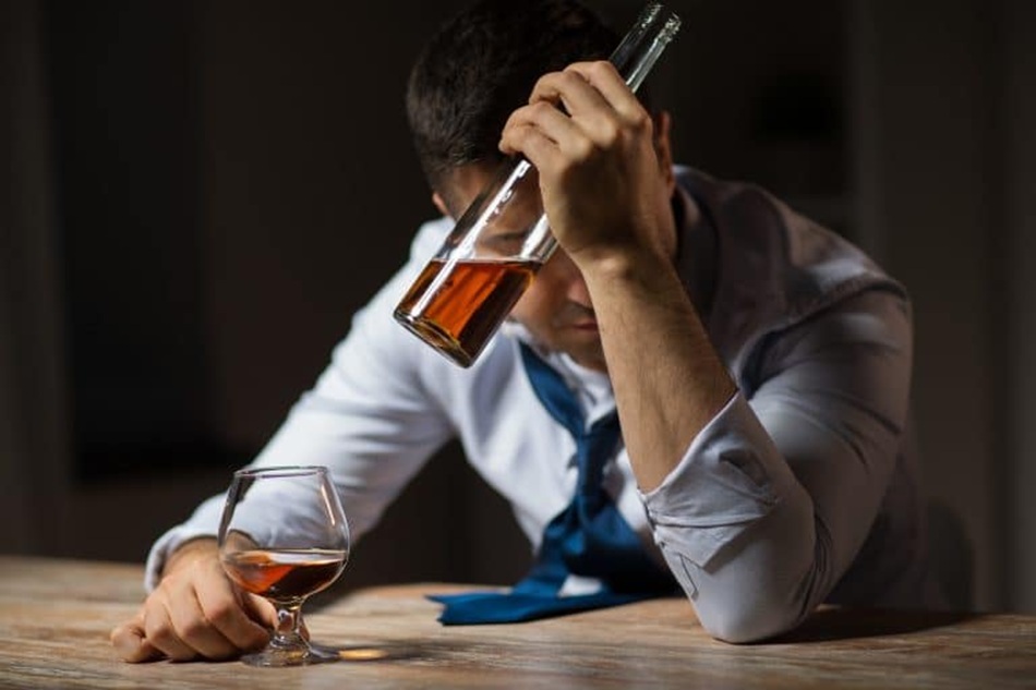 Dream Meaning of Alcoholic Drunk
