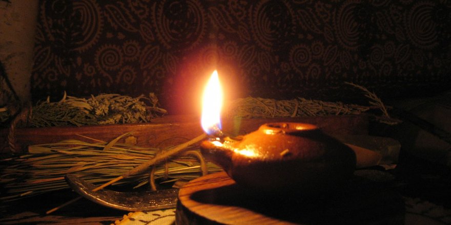 Dream Meaning of Administration Lamp